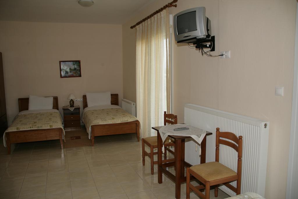 Elanthi Hostel Kastoria Bagian luar foto